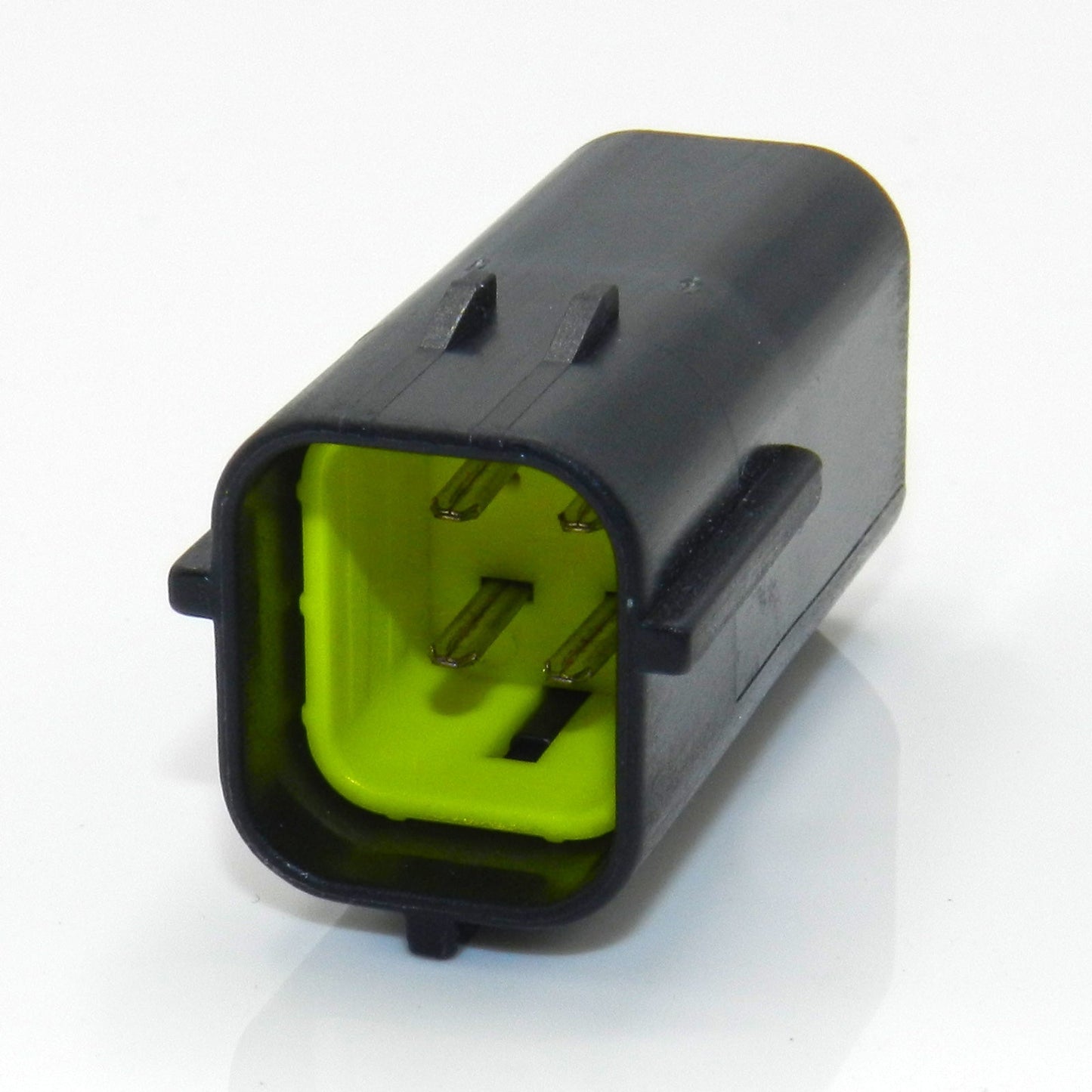 O2 sensor eliminator fitted to Triumph Daytona 955I 2001-06 - Redline Superbikes / O2Eliminators.com